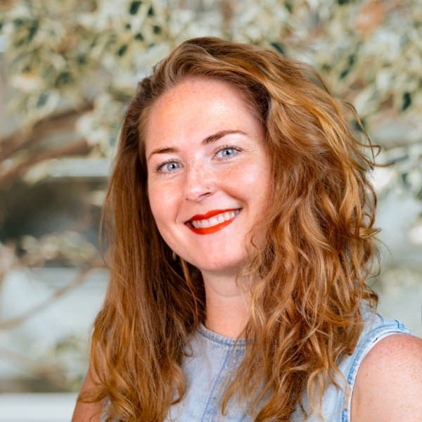 Headshot of Sarah Hendy